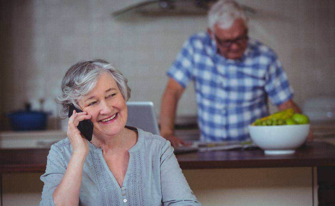 Telefonáljon erőfeszítés nélkül! Telefonáljon erőfeszítés nélkül!