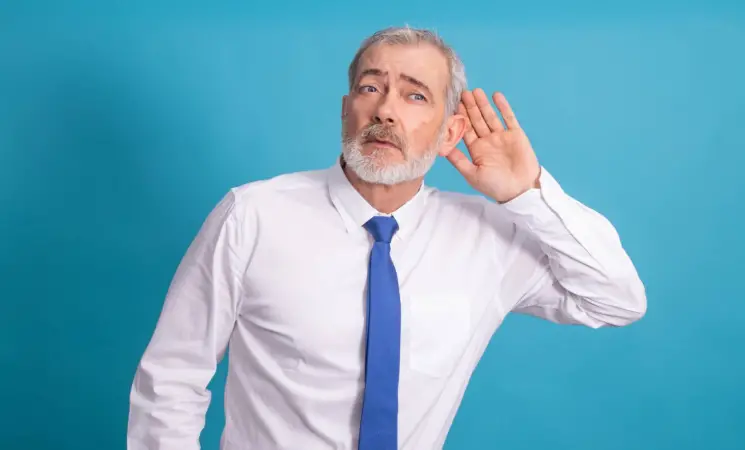 4 ok, ami miatt a férfiaknál gyakrabban alakul ki halláscsökkenés